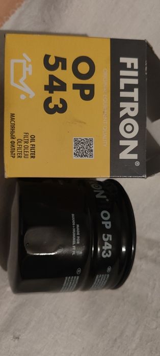 Продавам маслен филтър OP 543. Цена 10 лв.