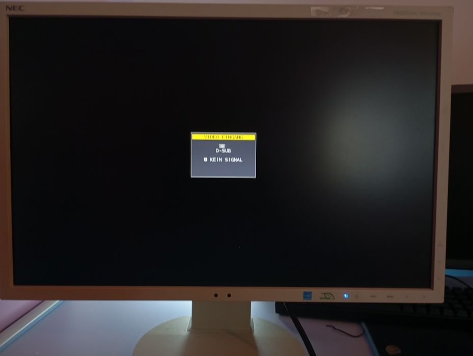 Doua monitoare Nec Multisync EA223wm .Pretul Este pe bucata