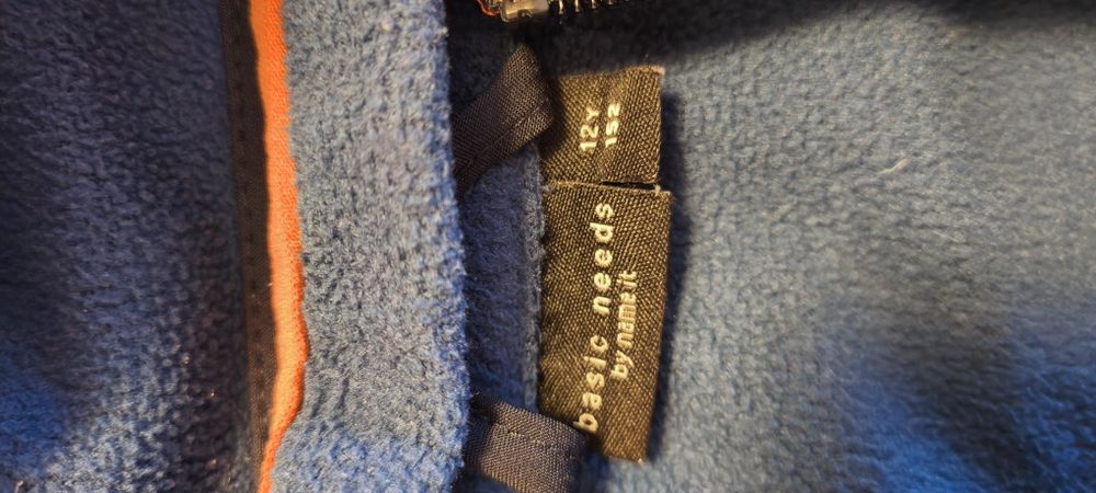 Vând geaca softshell băieți marca name it mărime 152 sau 12 ani