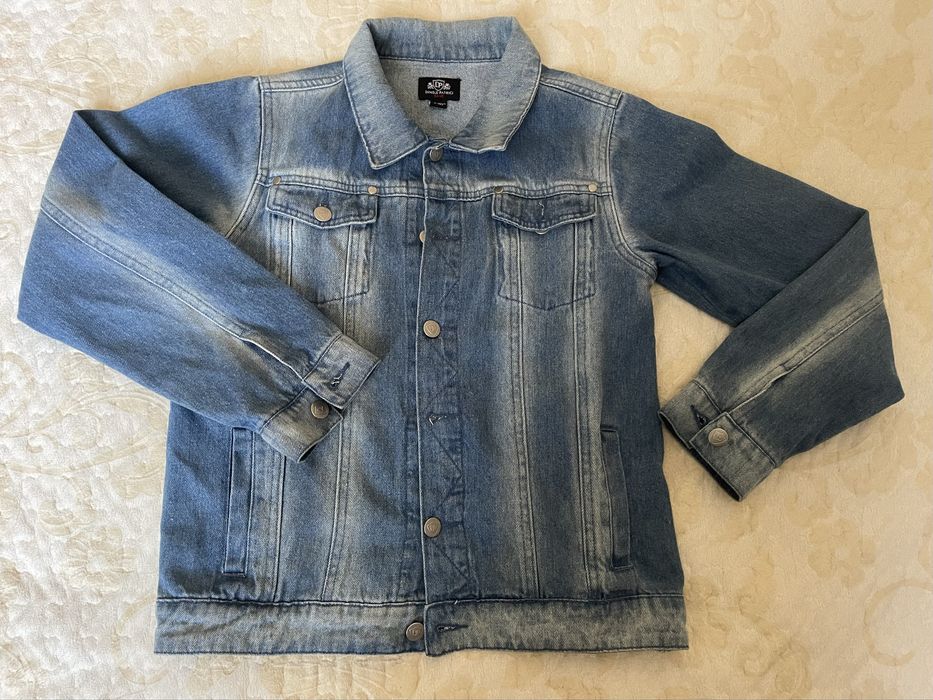 Продам джинсовую куртку