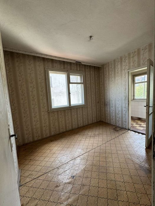 Продава се Тристаен апартамент в Бургас, Възраждане - 77 кв.м за 1949 €/кв.м - Снимка #6