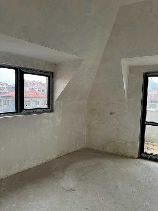 Продава се Двустаен апартамент в Айтос - 66 кв.м за 857 €/кв.м - Снимка #2