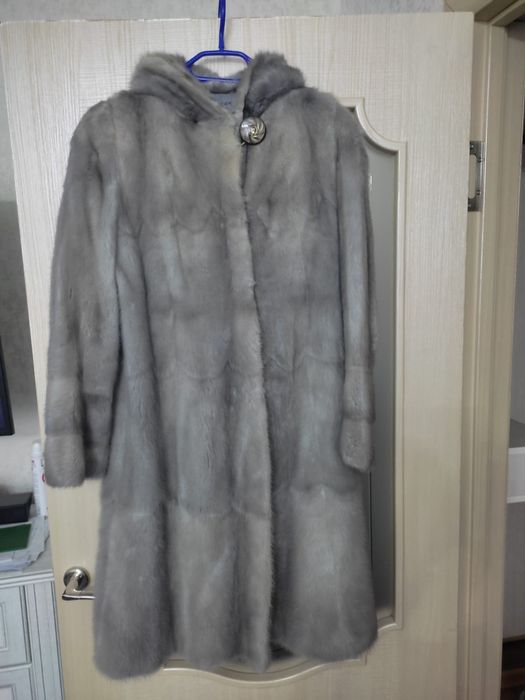 Шуба норковая серая