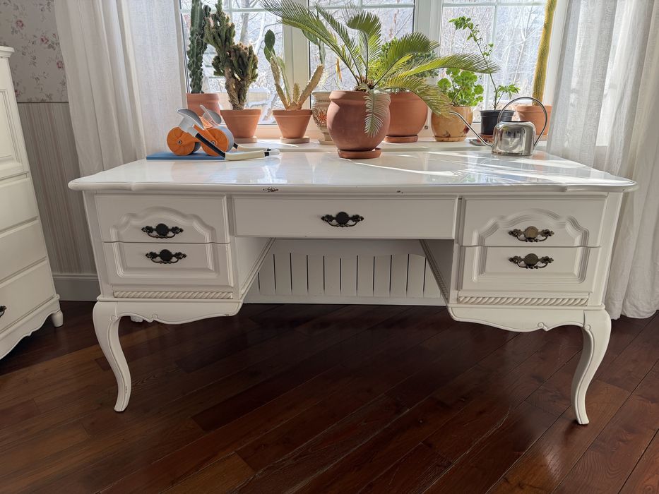 Спальный гарнитур для девочки