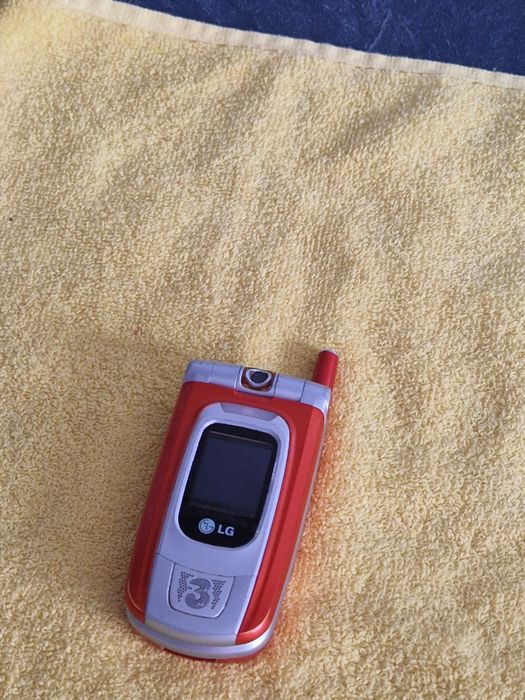 Telefon lg U8180 perfect funcțional