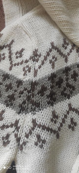 Продам шерстяную кофту(кардиган, с поясом,