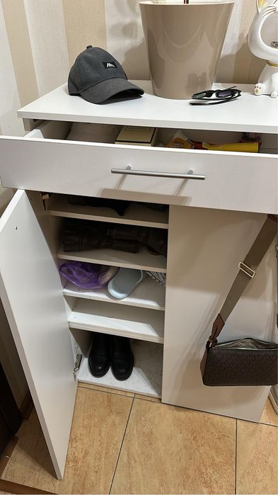 Продам обувной шкаф!