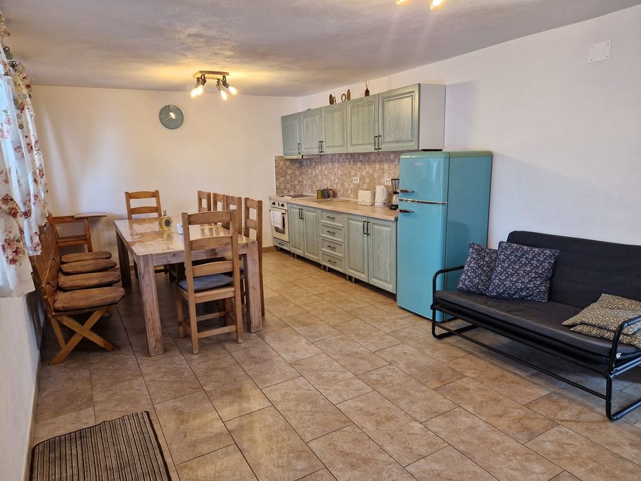 Casă cărămida la 150m de Pârtia M1 Rânca | Centrală Wi-Fi | Parcare