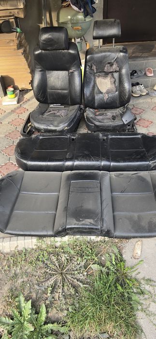 Продам сиденья бмв е 39 под востановление.