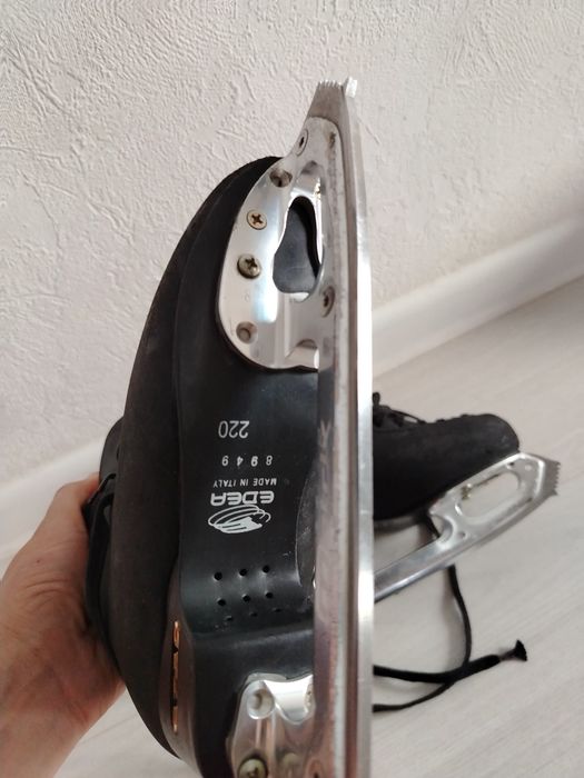 Продам Edea chorus 220