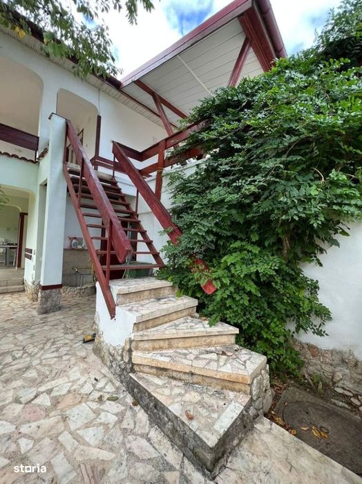 Casă P+1E de vânzare – Costinești | 6 camere | Garaj | Mobilată