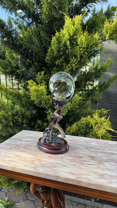Statueta deosebita din bronz - atlas