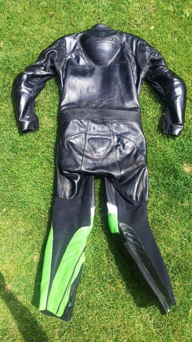 Vând costum  moto Alpinestars