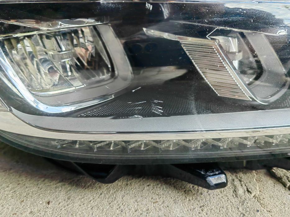 Фар VW Passat B8 LED десен / Фар Passat 8 / Фар Пасат 8 Оригинален