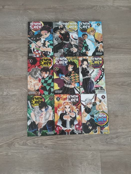 Set 9 Manga Demon Slayer: Kimetsu no Yaiba (Volumele 1-9) - Limba Engleză