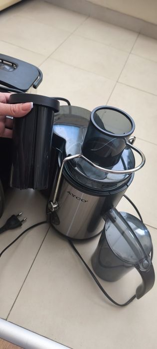 Кафе машина BOSCH и сокоистисквачка AYCO