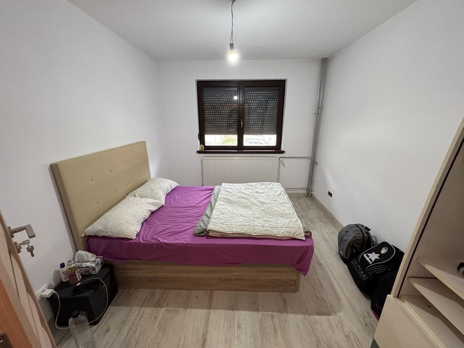 Vând apartament cu 3 camere