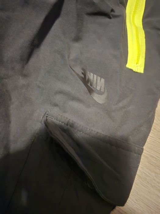 Nike cargo анцуг XL размер