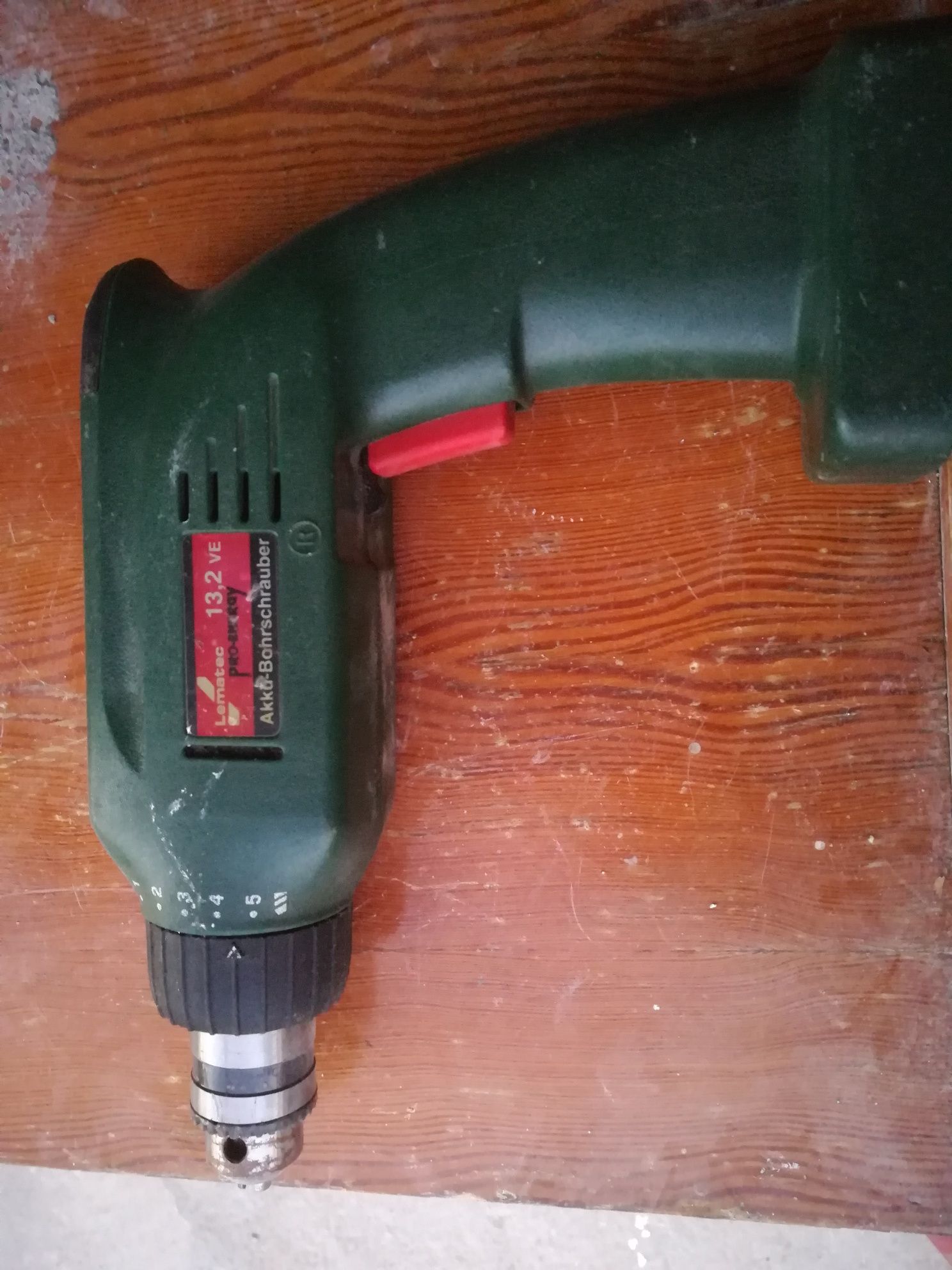 *Намалени *Акумулаторен винтоверт black and decker 18V. И други винто с ...