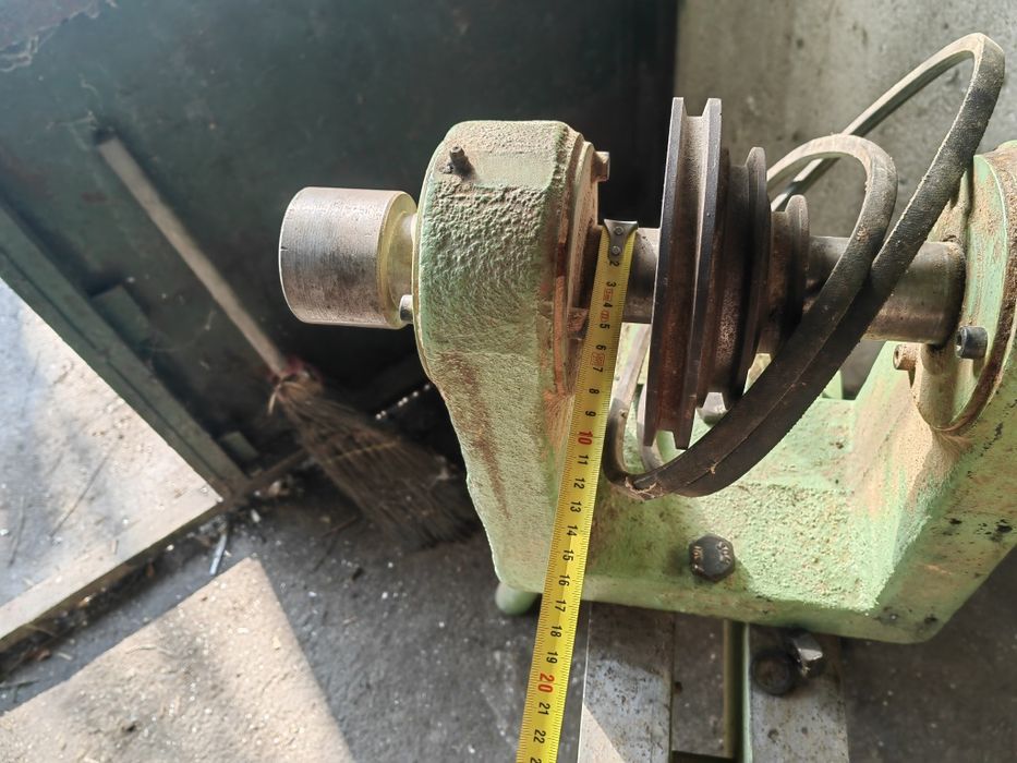 Вал с основа за струг