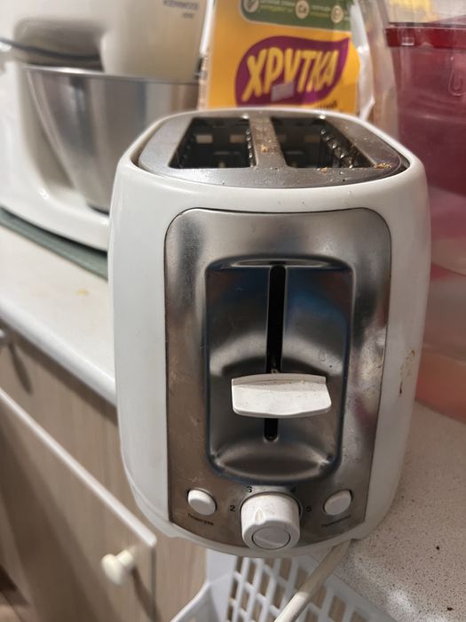 Продам отличный Тостер