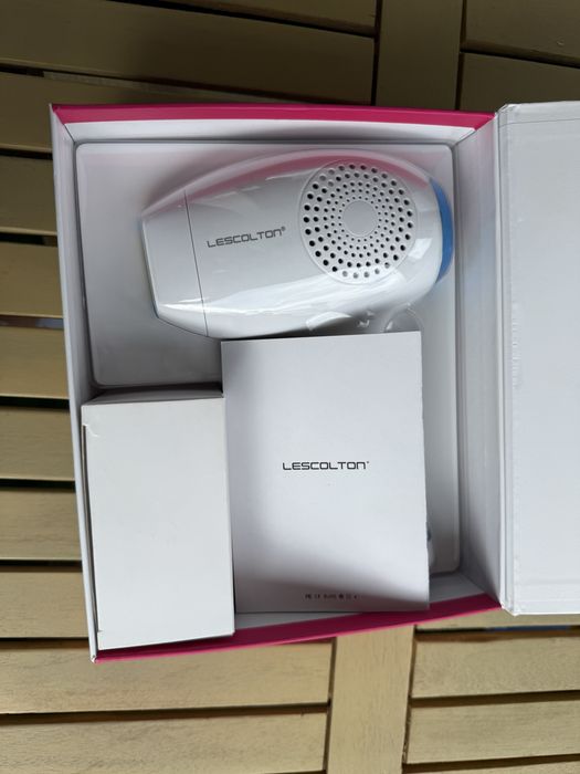 Фотоепилатор с охлаждаща приставка на марката lescolton
