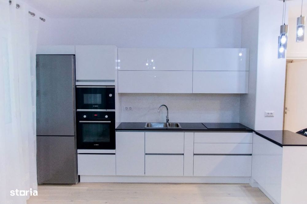 2 camere, parcare, Record Park