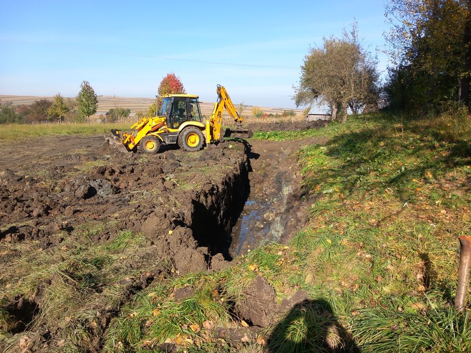 Inchiriez buldoexcavator