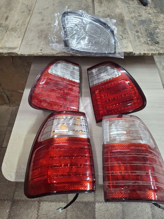 Продам фонари лексус 470 комплект фирмы туг