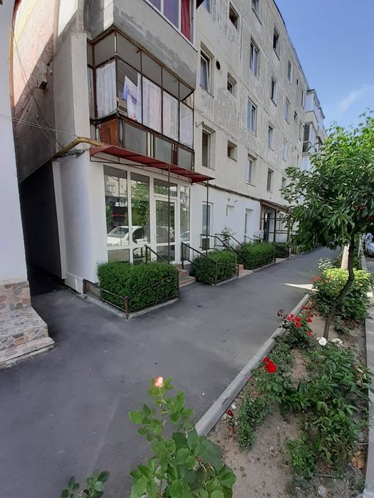 Vand apartament  2 cam.