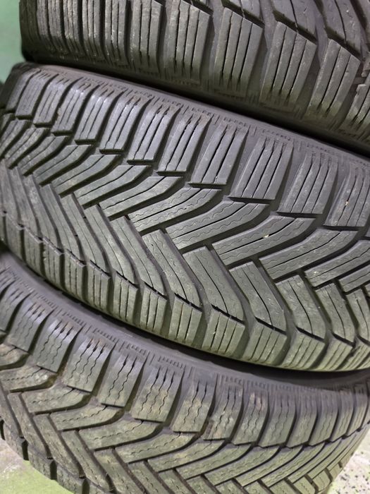 4 бр зимни 205/60/17 Michelin