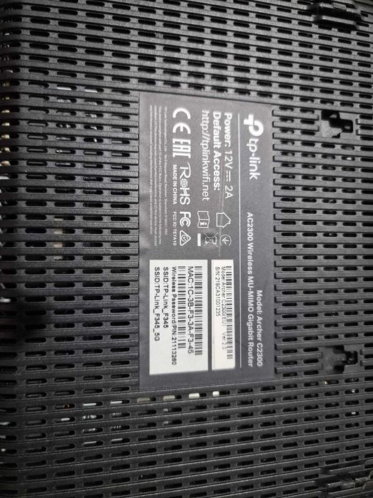 Router TPLink Archer C2300 si Range extender/AP TPLink AC2600 RE650