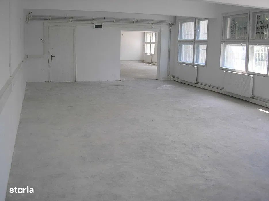 Spatiu comercial, 220 mp, zona 1 Mai