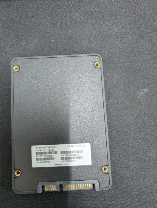 SSD 1tb Essential 99%