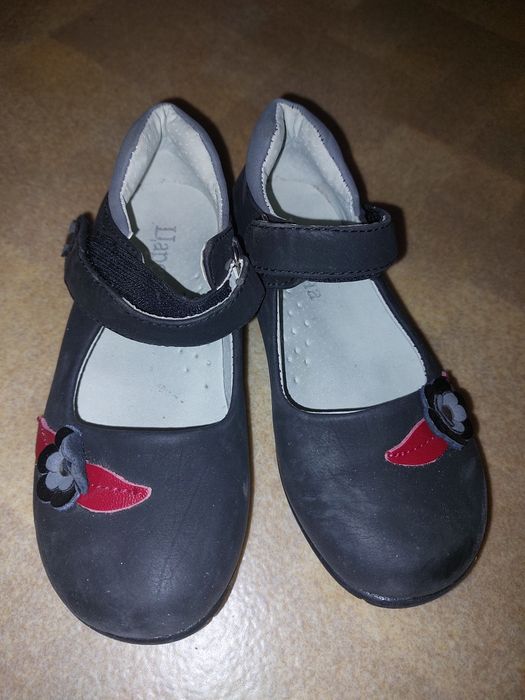 Кроссовки детские