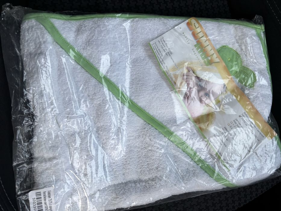 Бебешки триъгълна кърпа