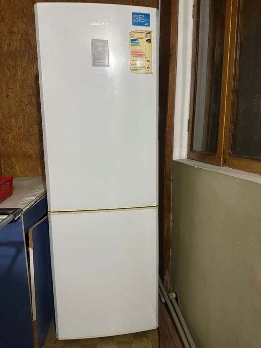 Холодильник samsung