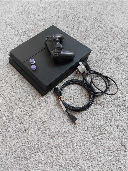Vans consolă PS4, controller si 6 jocuri