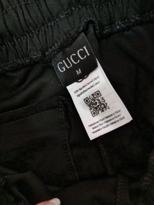 Pantaloni trening