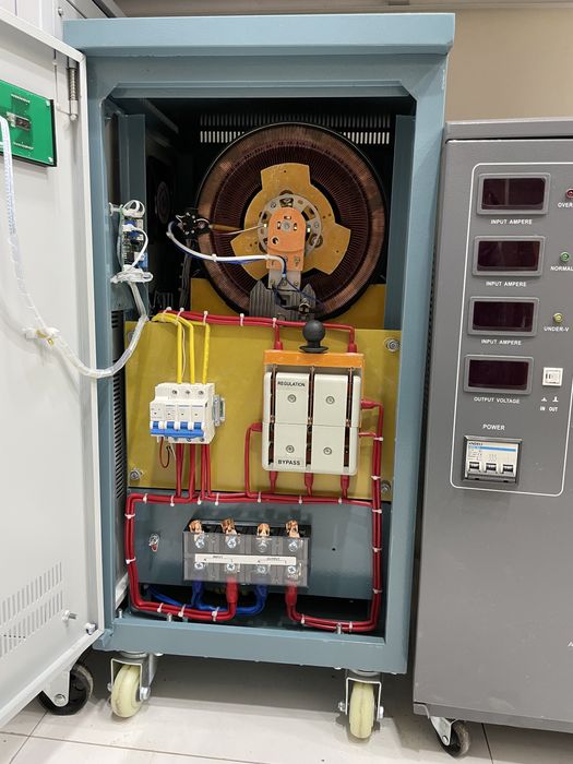 Стабилизатор Андели Andeli 50.kv---220v 1 faza