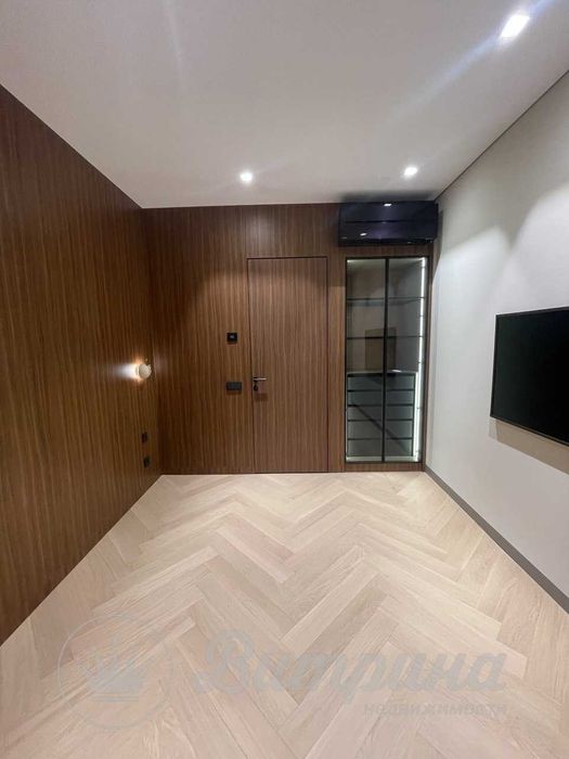 3 комнатная квартира Mirabad avenue, Госпиталка