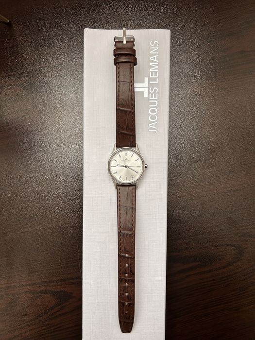Дамски часовник Jacques Lemans 1-2011B