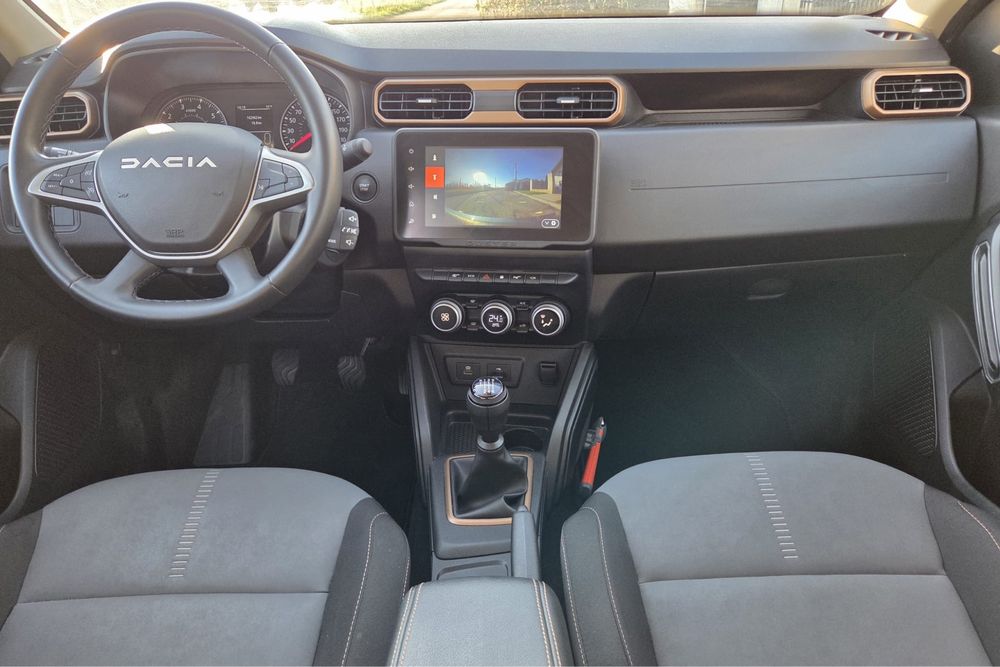 Dacia Duster Extreme 2023 ECO-G 100 "Adventure Line" Cedar Green