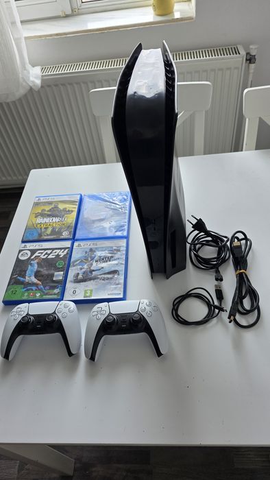 PlayStation 5 Fat Disc Edition + 2 Manete + 4 Jocuri!