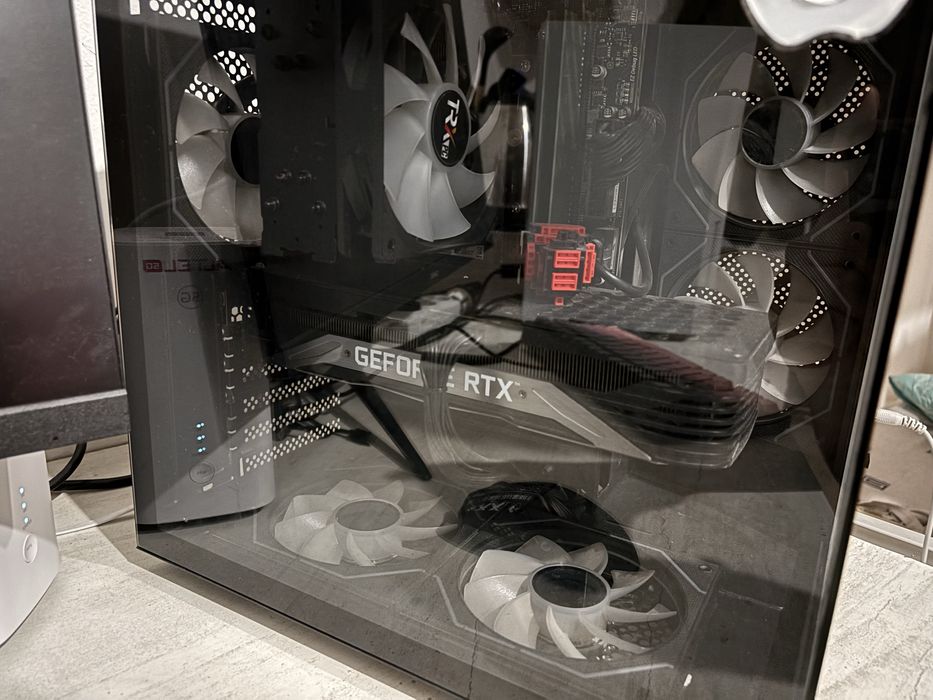 С грантией продам Компьютер (пк)