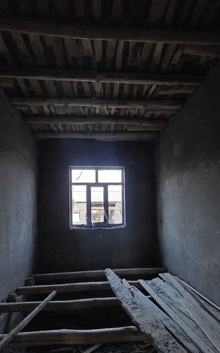 Yer hovli srochna sotiladi