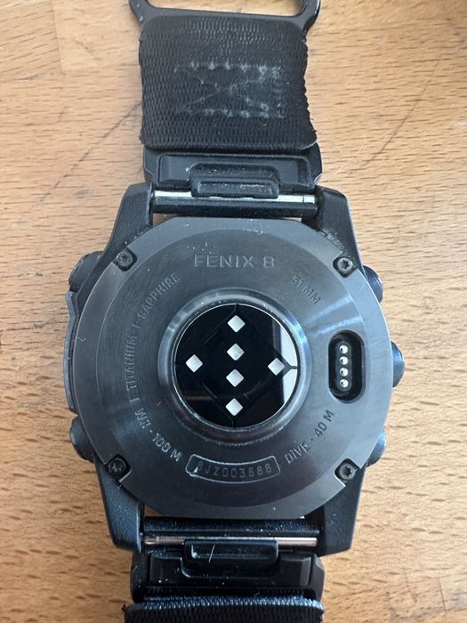 Garmin fenix 8  amoled sapphire 51mm