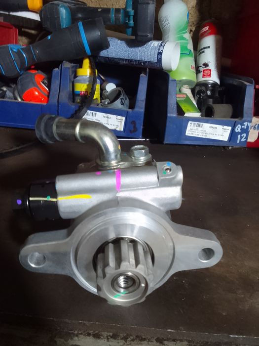 Рулевая рейка с насосом ГУР