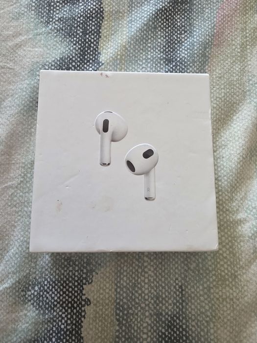 Apple airpods 3rd Gen cu Magsafe