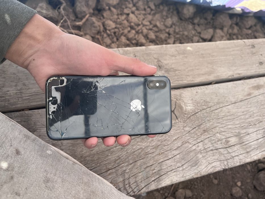 iPhone X (Айфон Х) черный серый
